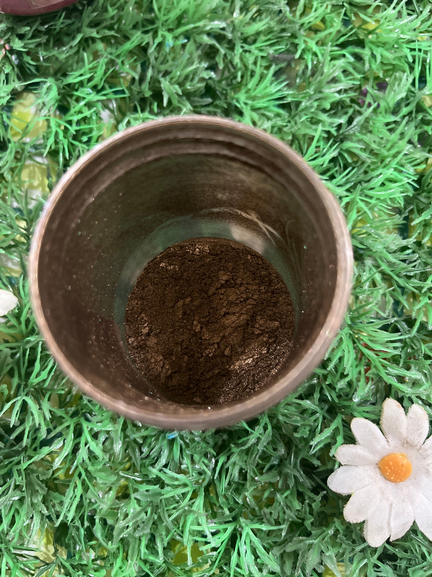 Bronze brown mica powder