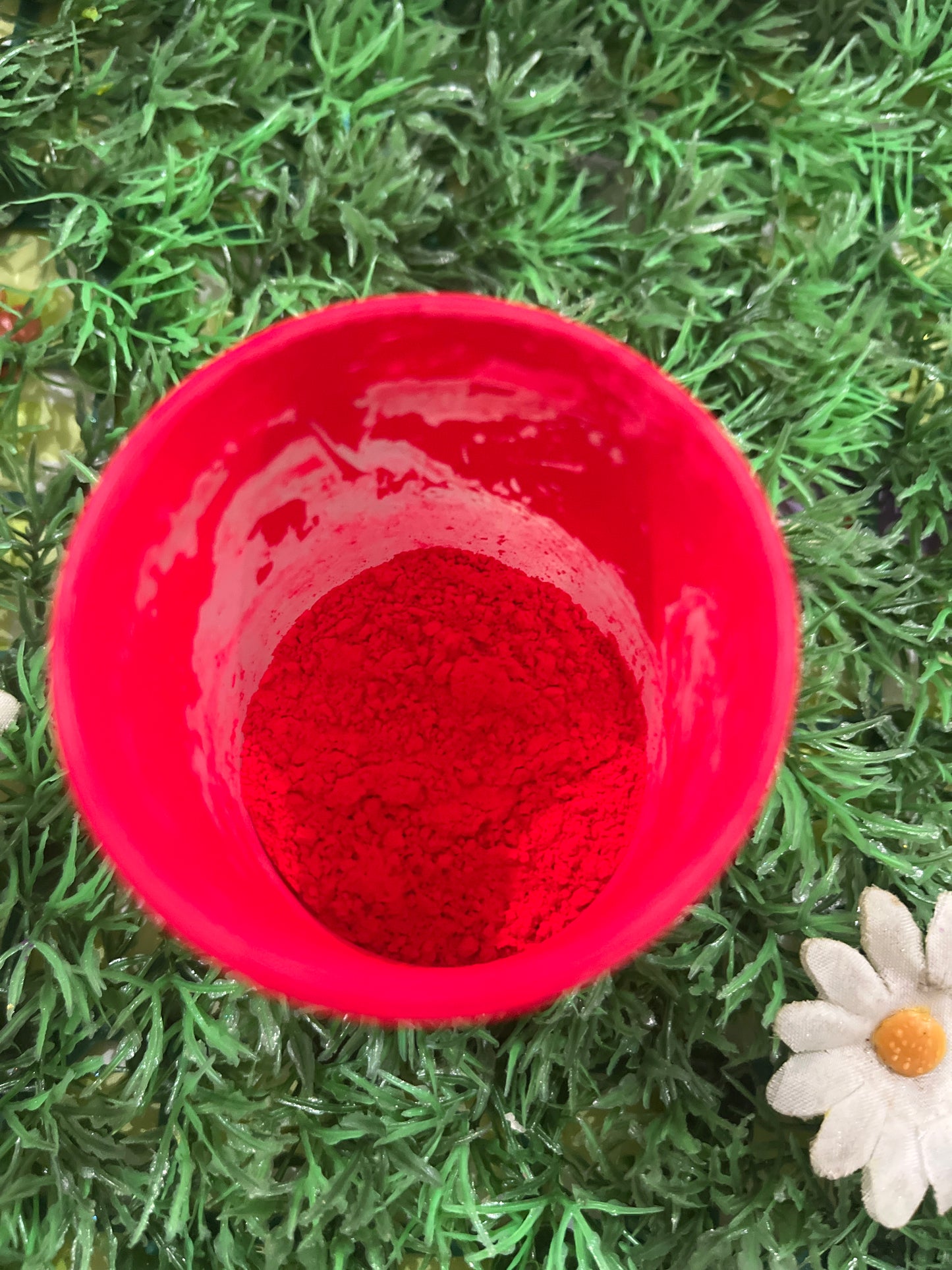 Neon red pigment